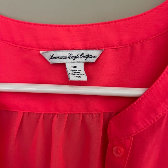 Sheer sleeveless blouse - Picture 3 of 3